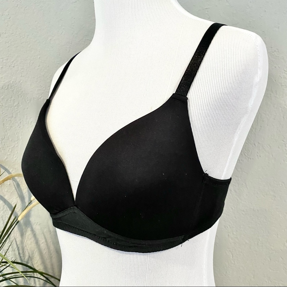 EUC Forever 21 No Underwire T-shirt Bra, 32C - Picture 2 of 10